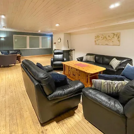 Appartement Nice In With Kitchen Mesnali
